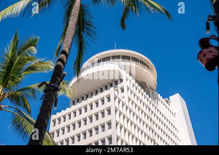 Honolulu, Hawaii - December 30, 2022: Aloha sign at the Hilton Hawaiian  Village Stock Photo - Alamy