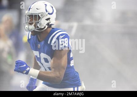 Indianapolis Colts linebacker Bobby Okereke (58) lines up on