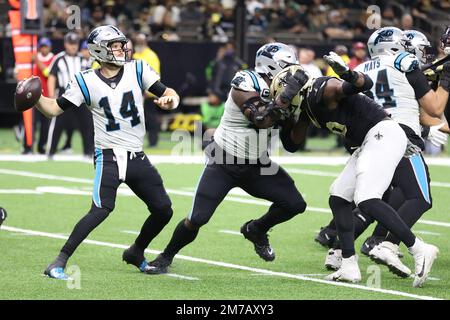 New Orleans, USA. 08th Jan, 2023. Carolina Panthers quarterback Sam Darnold (14) attempts a pass during a National Football League contest at Caesars Superdome in New Orleans, Louisiana on Sunday, January 8, 2023. (Photo by Peter G. Forest/Sipa USA) Credit: Sipa USA/Alamy Live News Stock Photo