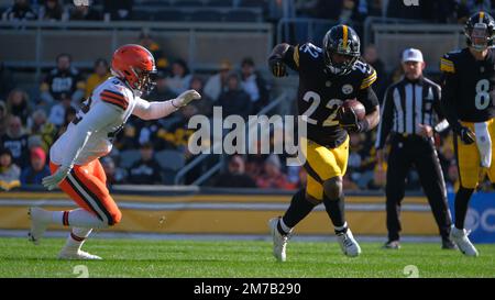 Canton, USA. 03rd Aug, 2023. AUG 3rd, 2023: Zaire Mitchell-Paden #83 during  the New York Jets vs Cleveland Browns game in Canton, Ohio. Jason  Pohuski/CSM/Sipa USA(Credit Image: © Jason Pohuski/Cal Sport Media/Sipa