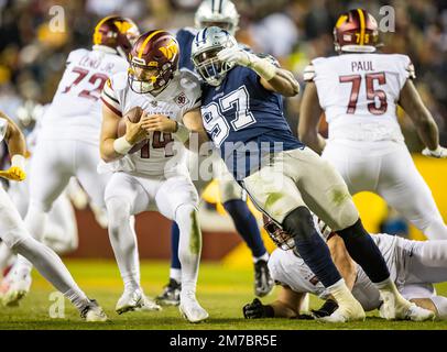 Dallas Cowboys defensive tackle Osa Odighizuwa (97) lines up for