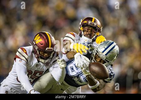 Wide receiver (85) Noah Brown of the Dallas Cowboys warms up