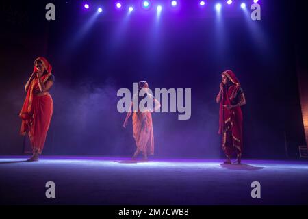 Dhaka, Bangladesh. 08th Jan, 2023. Performers dance during the Dhaka Lit Fest. The four-day-long Dhaka Lit Fest, which brought together a diverse mix of the world's best writers, filmmakers, musicians, and artists, ended with a reaffirmation of its commitment to promote Bangladeshi culture, literature, and arts at the Bangla Academy on Sunday. This festival officially concluded with a recitation, dance performance, and music performances. (Photo by Sazzad Hossain/SOPA Images/Sipa USA) Credit: Sipa USA/Alamy Live News Stock Photo