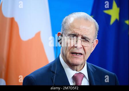 Berlin, Germany. 09th Jan, 2023. Ioannis Kasoulides, Foreign Minister of Cyprus, speaking at a press conference after his meeting with Foreign Minister Baerbock at the Federal Foreign Office. Credit: Bernd von Jutrczenka/dpa/Alamy Live News Stock Photo