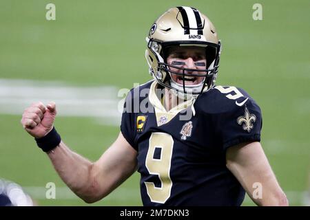 New Orleans Saints quarterback Jameis Winston (2) throws at the NFL team's  football training camp in Metairie, La., Friday, Aug. 4, 2023. (AP  Photo/Gerald Herbert Stock Photo - Alamy