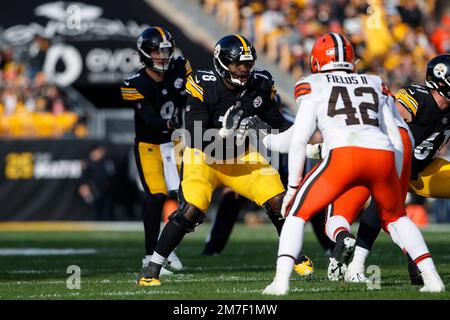 Pittsburgh Steelers guard James Daniels (78) blocks during an NFL football  game, Sunday, Oct. 9, 2022, in Orchard Park, NY. (AP Photo/Matt Durisko  Stock Photo - Alamy