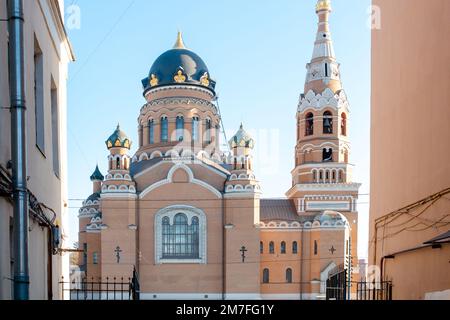 ST. SAINT PETERSBURG, RUSSIA - APRIL 12, 2019. Resurrection Church of Christ in St. Petersburg near Varshavsky railway station Stock Photo