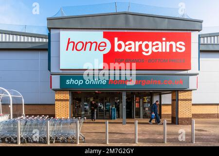 Home Bargains retain food, home ware and clothing superstore in the retail park at Irvine, Ayrshire, UK Stock Photo