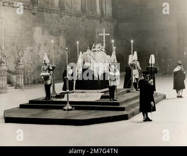 Funeral of King George V, 1936,  lying in state, Westminster Hall Stock Photo