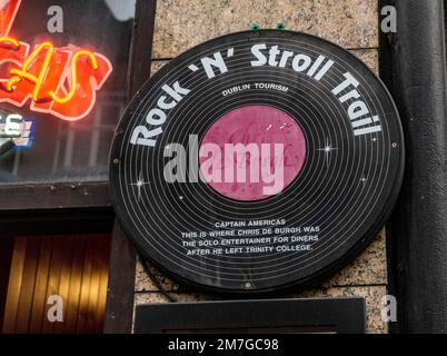 The plaque to Chris De Burgh outside Captain America’s Cookhouse and Bar in Grafton Street, Dublin, Ireland. Chris was the house singer for a time. Stock Photo