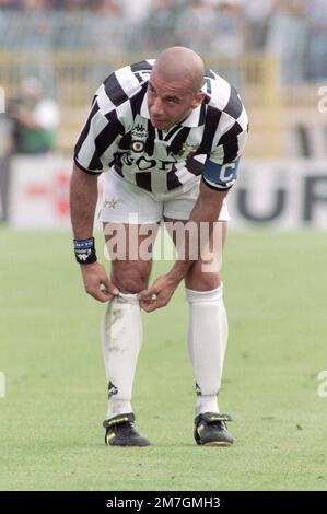 Gianluca Vialli Juventus v Inter Milan Serie A 1995 Images | Football