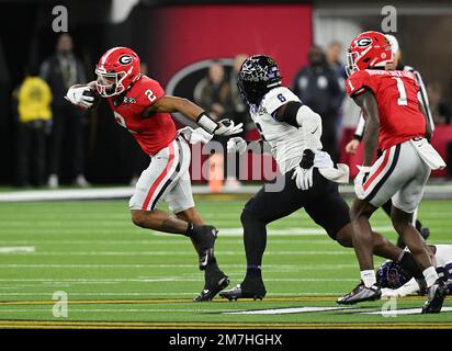 Inglewood, United States. 09th Jan, 2023. Georgia's Kendall Milton rushes for a gain in the second quarter against TCU in the 2023 NCAA College Football National Championship at SoFi Stadium in Inglewood, California, on Monday, January 9, 2023. Georgia led TCU 38-7 at the half. Photo by Jon SooHoo/UPI Credit: UPI/Alamy Live News Stock Photo
