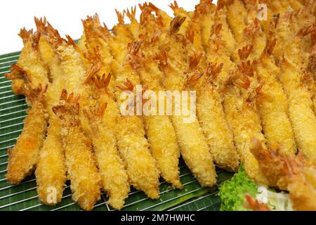 Die cut of fried shrimps or prawns with mix vegetable on white isolated. Stock Photo