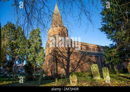 St Nicholas church in the Warwickshire town of Kenilworth Stock Photo