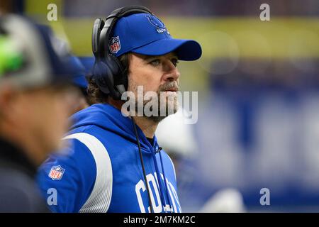 Indianapolis Colts head coach Jeff Saturday on the sidelines during an NFL  football game against the Pittsburgh Steelers, Monday, Nov. 28, 2022, in  Indianapolis. (AP Photo/Zach Bolinger Stock Photo - Alamy