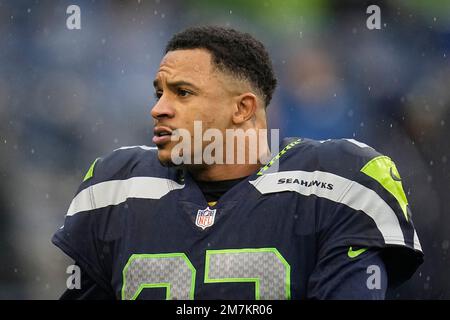 Seahawks safety Johnathan Abram and 49ers WR Deebo Samuel were