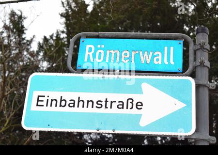 one way street name Römerwall Stock Photo