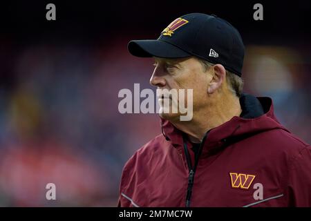 Washington Commanders defensive coordinator Jack Del Rio on the field  before the start of an NFL football game against the Dallas Cowboys,  Sunday, Jan. 8, 2023, in Landover, Md. (AP Photo/Patrick Semansky