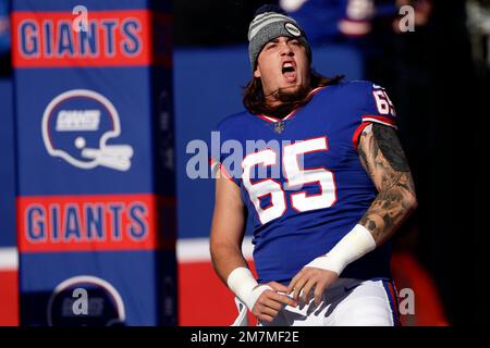 New York Giants cornerback Jarren Williams (34) runs against the Washington  Football Team during an NFL football game, Sunday, Jan. 9, 2022, in East  Rutherford, N.J. (AP Photo/Adam Hunger Stock Photo - Alamy