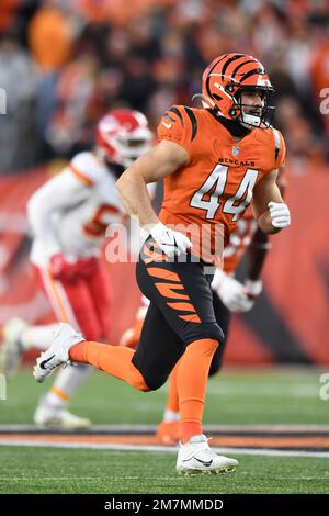 CINCINNATI, OH - NOVEMBER 28: Cincinnati Bengals linebacker Clay Johnston ( 44) before the game