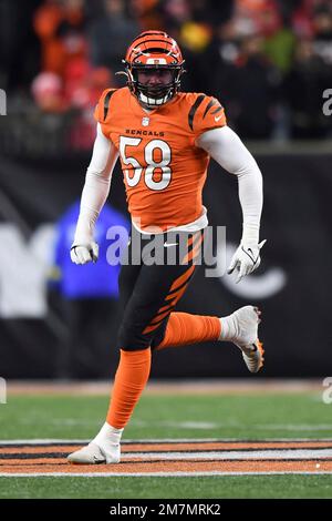 Cincinnati Bengals defensive end Joseph Ossai (58) runs for the play during  an NFL football game against the Kansas City Chiefs, Sunday, Dec. 4, 2022,  in Cincinnati. (AP Photo/Emilee Chinn Stock Photo - Alamy