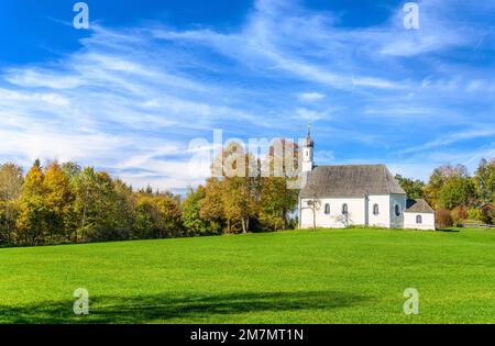 Germany, Bavaria, Tölzer Land, Münsing, district Schallenkam, chapel St. Kastulus Stock Photo