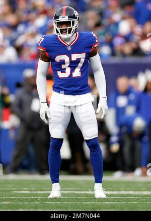 New York Giants cornerback Fabian Moreau (37) defends against the  Washington Commanders during an NFL football game Sunday, Dec. 4, 2022, in  East Rutherford, N.J. (AP Photo/Adam Hunger Stock Photo - Alamy