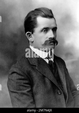 Ferdinand Porsche. Portrait of the automotive engineeer and founder of Porsche AG, Ferdinand Porsche (1875-1951), as a young man, c. 1905 Stock Photo