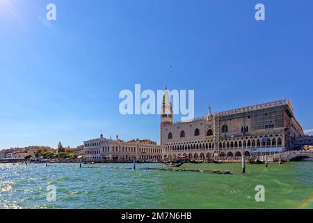 Venice, Grand Canal, Doge's Palace, built in the 11th century. Next to it the Campanile di San Marco bell tower, Stock Photo