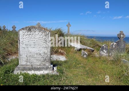 Inisheer graveyard overlooking Galway Bay in County Clare Stock Photo