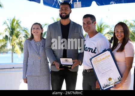 Marlins make history, promoting Caroline O'Connor to president