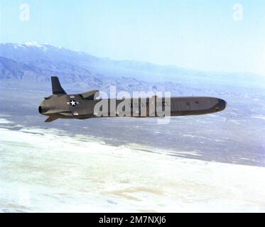 Right side view of an AGM-86 air-launched cruise missile (ALCM) in ...