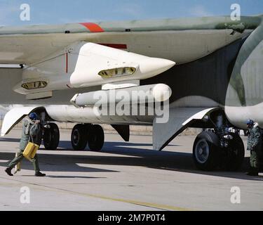 A front view of an AGM-109 Tomahawk air-launched cruise missile mounted on a B-52 Stratofortress aircraft after an icing test mission. Base: Hill Air Force Base State: Utah (UT) Country: United States Of America (USA) Stock Photo
