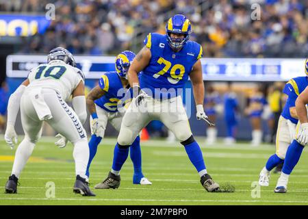 East Rutherford, New Jersey, USA. 6th Nov, 2017. Rams' tackle Rob Havenstein  (79) sets to block Giants' defensive end Avery Moss (91) during NFL action  between the Los Angeles Rams and the New York Giants at MetLife Stadium in  East Rutherford, New