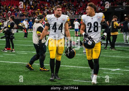 Pittsburgh, Pennsylvania, USA. 8th Jan, 2023. January 8th, 2023 Pittsburgh  Steelers fullback Derek Watt (44) celebrates after scoring a touchdown  during Pittsburgh Steelers vs Cleveland Browns in Pittsburgh, PA. Jake  Mysliwczyk/BMR (Credit