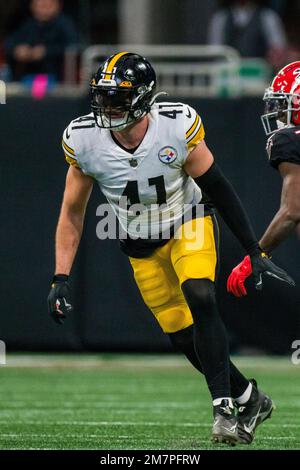 Baltimore, United States. 01st Jan, 2023. Baltimore Ravens tight end Isaiah  Likely (80) is brought down by Pittsburgh Steelers linebacker Robert  Spillane (41) during the first half at M&T Bank Stadium in