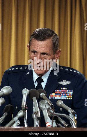 GEN Bennie L. Davis, commander, Air Training Command, conducts a press conference to announce the findings of a panel on the Titan II intercontinental ballistic missile (ICBM) silos. Base: Arlington State: Virginia (VA) Country: United States Of America (USA) Stock Photo