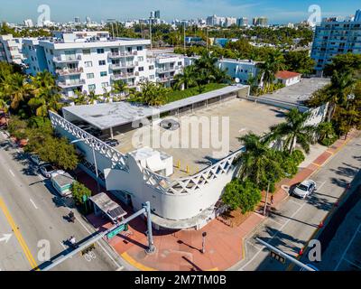 Miami Beach, FL, USA - January 10, 2023: Aerial photo Walgreens Miami Beach 10th Street and Alton Road Stock Photo