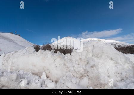 Rieti, Rieti, Italy. 10th Jan, 2023. A general view of snow-covered Terminillo on 10 January 2023 (Credit Image: © Riccardo Fabi/Pacific Press via ZUMA Press Wire) EDITORIAL USAGE ONLY! Not for Commercial USAGE! Stock Photo