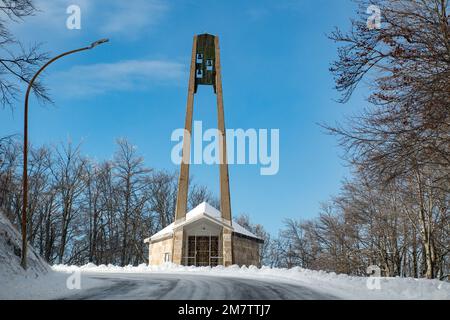 Rieti, Rieti, Italy. 10th Jan, 2023. A general view of snow-covered Terminillo on 10 January 2023 (Credit Image: © Riccardo Fabi/Pacific Press via ZUMA Press Wire) EDITORIAL USAGE ONLY! Not for Commercial USAGE! Stock Photo