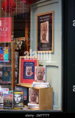 Peterborough, UK. 10th Jan, 2023. The Prince Harry book 'Spare' is seen on sale (already at half price) in Waterstones in Peterborough, Cambridgeshire. Credit: Paul Marriott/Alamy Live News Stock Photo