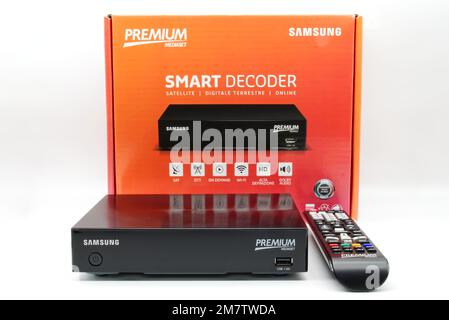 Samsung Premium Mediaset Smart Decoder. Satellite, Digitale Terrestre, Online. TV Smart decoder isolated on white Stock Photo