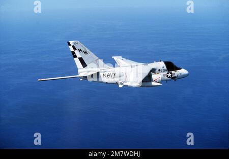 An air-to-air right side view of an S-3A Viking aircraft assigned to Air Anti-submarine Squadron 32 (VS-32) on the aircraft carrier USS AMERICA (CV 66). Country: Atlantic Ocean (AOC) Stock Photo