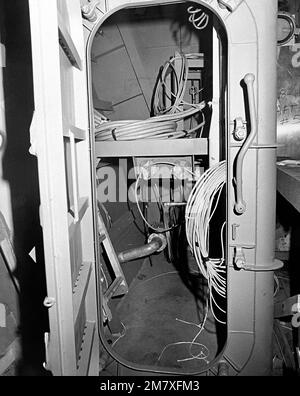 An interior view of the rast control station on the guided missile frigate HALYBURTON (FFG 40) at 60 percent completion. Base: Seattle State: Washington (WA) Country: United States Of America (USA) Stock Photo