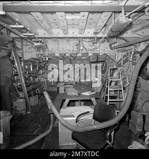 The tactical towed array sonar and bathythermograph room aboard the guided missile frigate DOYLE (FFG-39) under construction. Base: Bath State: Maine (ME) Country: United States Of America (USA) Stock Photo