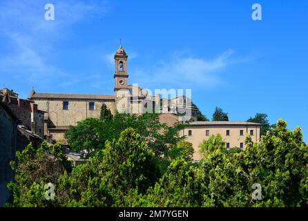 Montepulciano (Italy) - The medieval historical center of the hill city in the Val d'Orcia, famous for wine; Tuscany region, province of Siena Stock Photo