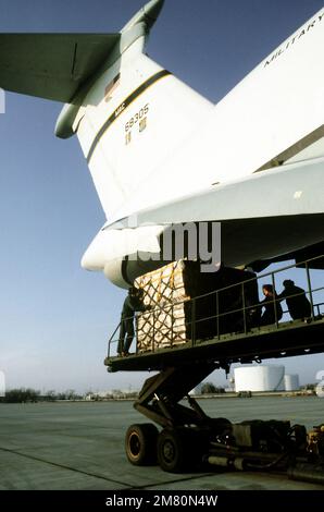 445th Operations Group The C-5A Galaxy is a large military transport aircraft used by the U.S ...