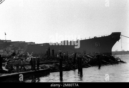 A close-up view of the bow section of the battleship USS IOWA (BB-61) as it is towed into the Ingalls Shipbuilding shipyard. The IOWA is beginning the second phase of its reactivation. Base: Pascagoula State: Mississippi (MS) Country: United States Of America (USA) Stock Photo