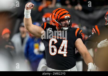 Cincinnati Bengals center Ted Karras (64) enters the field prior to an NFL  football game against the Buffalo Bills, Monday, Jan. 2, 2023, in  Cincinnati. (AP Photo/Jeff Dean Stock Photo - Alamy