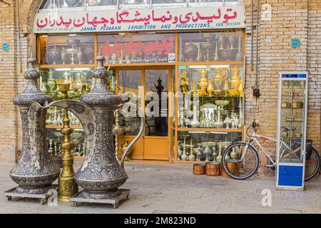 ISFAHAN, IRAN - JULY 10, 2019: Metal handicrafts store at Naqsh-e Jahan Square in Isfahan, Iran Stock Photo